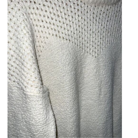 Cupcakes and Cashmere Chenile Winter White Sweater Size M - Picture 6 of 8